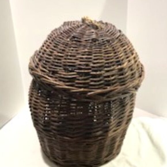 Vintage Wicker Twig Basket Vegetable Storage Hopper w/Lid - Picture 3 of 9